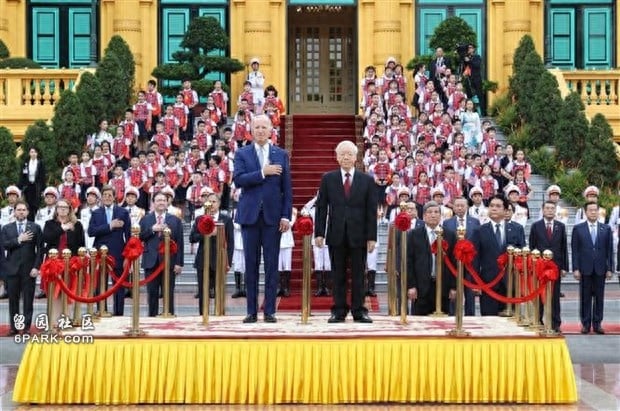 越南方面为拜登举行的欢迎仪式